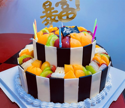 銳誠(chéng)生日會(huì)，壽星也是帥帥的銷(xiāo)冠哦~